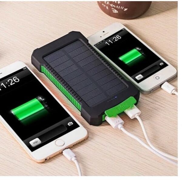 Chargeur solaire portable étanche 50 000 mAh, chargeur externe avec ports USB et lumière LED – Image 3